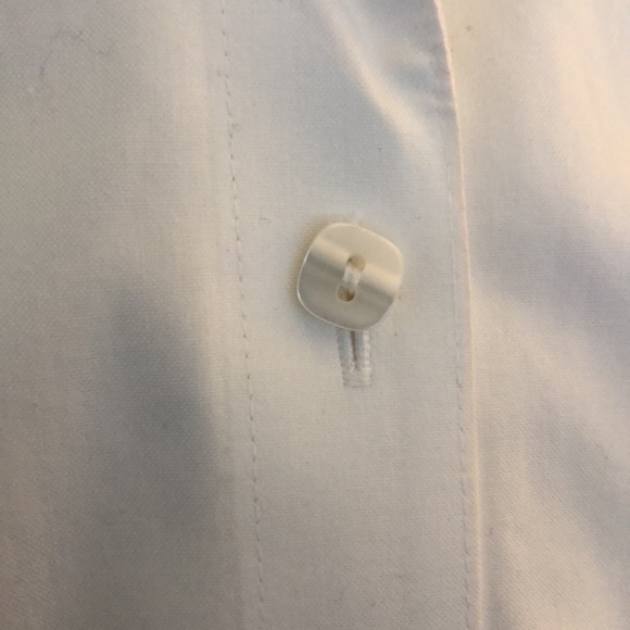 Chico’s no iron women’s white button down top - Picture 7 of 9
